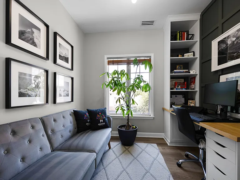 935 Hawthorne Bridge Ct — Photo 25