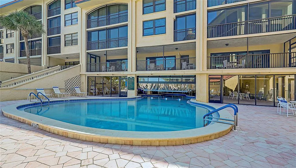 2 bed, 2.0 bath, 1012 sqft, $4,750 — Photo 4