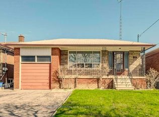 22 Otonabee Ave #A, Toronto, ON M2M 2S3