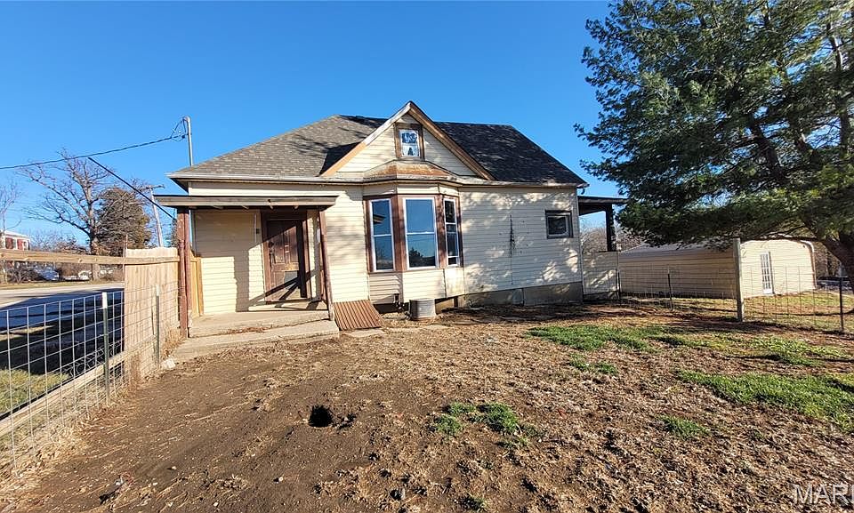 1st image of 106 Oaklawn Ave
