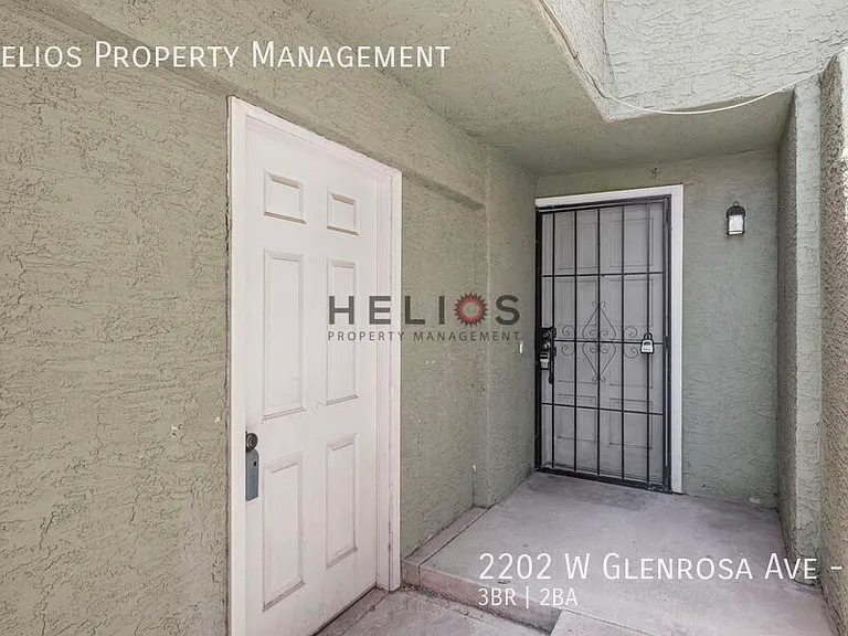 2202 W Glenrosa Ave #3 — Photo 1
