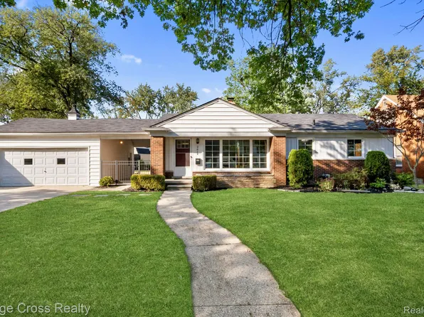 2614 Essex St, Royal Oak, MI 48073
