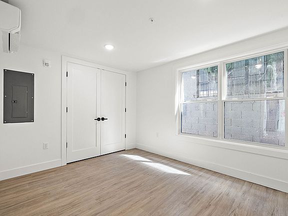 5th image of 15 Girard St #101