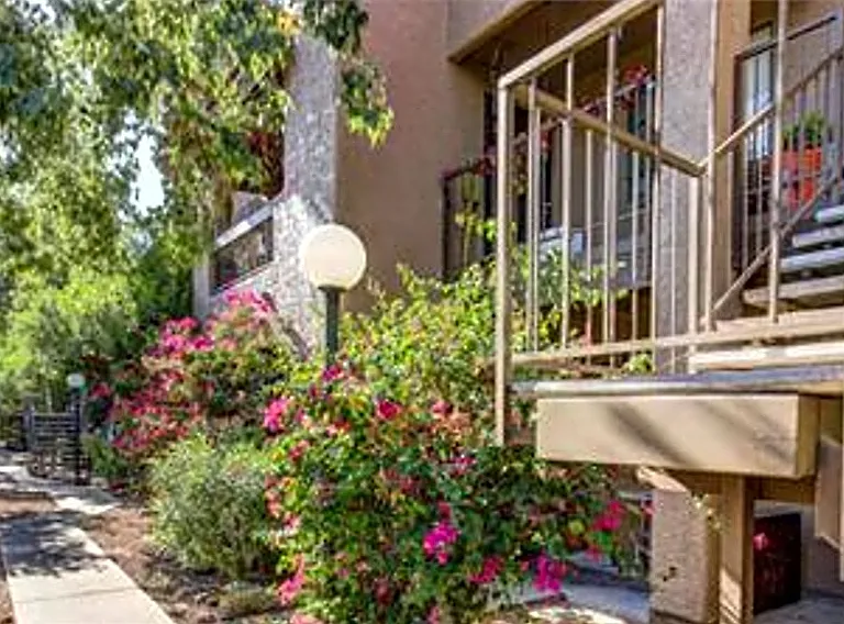 Catalina Apartments - 117 — Photo 7