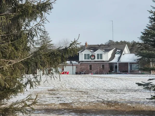 5391 Mangus Rd, Beaverton, MI 48612