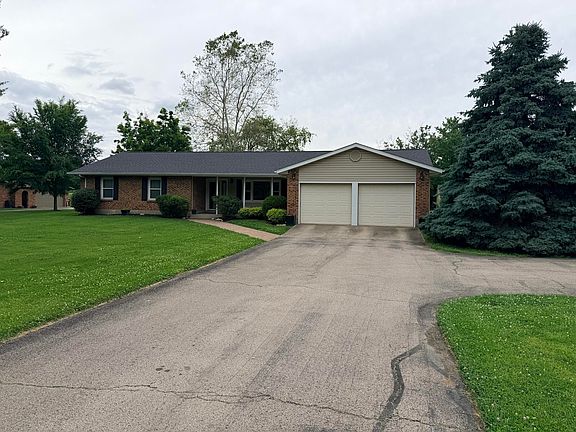 3rd image of 907 Martindale Rd