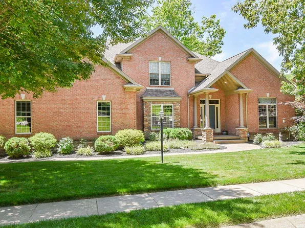 6117 Pembrooke Dr, Newburgh, IN 47630