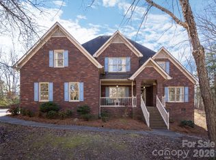 2568 Chelsea Dr, Concord, NC 28025