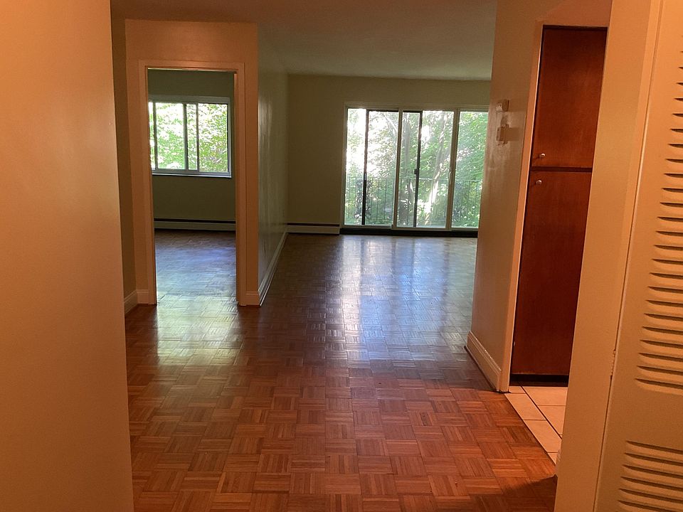 1st image of 267 Linwood Ave #4C