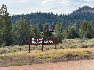 Crest Ct, Alton, UT 84710