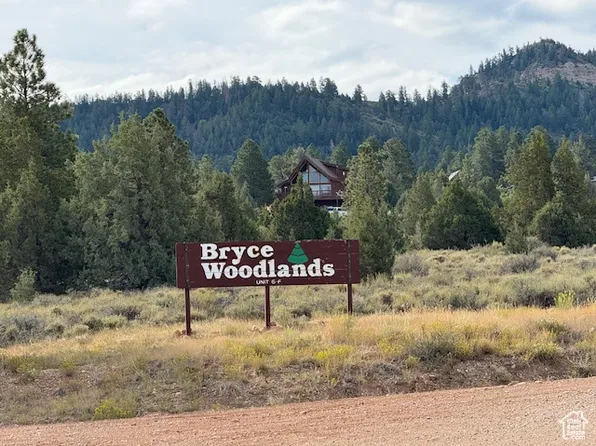 Crest Ct, Alton, UT 84710