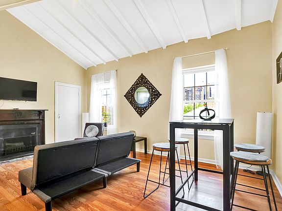 2nd image of 434 Lombard St Frnt 3F