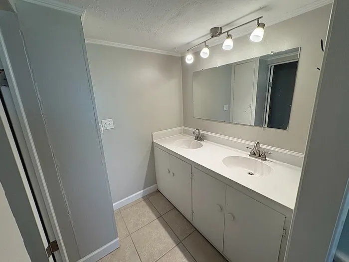 604 Enola Rd — Photo 14
