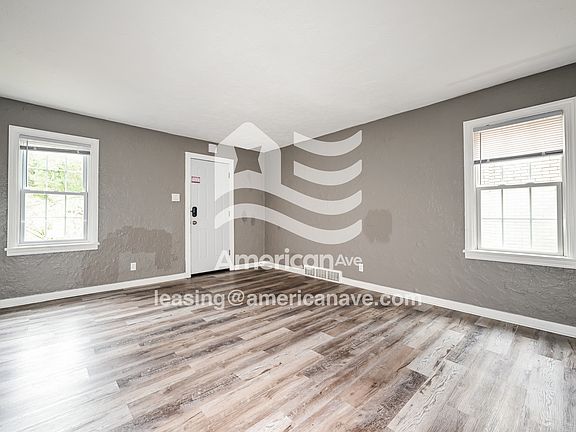 5-Living Room