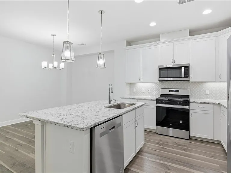 155 Weekend Ave — Photo 12