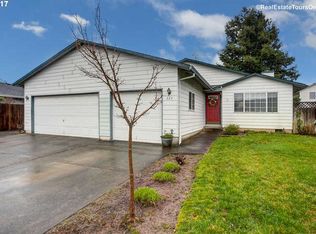 624 S Oak Pl, Canby, OR 97013