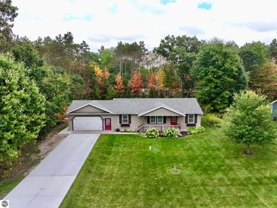 220 Pine Knoll Dr, Cadillac, MI, 49601