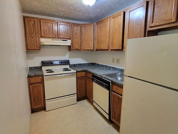 2nd image of 1454 W River Rd N APT S