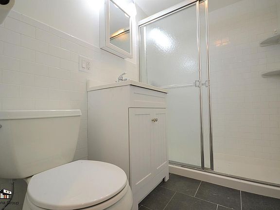 3rd image of 398 Graham Ave #1F