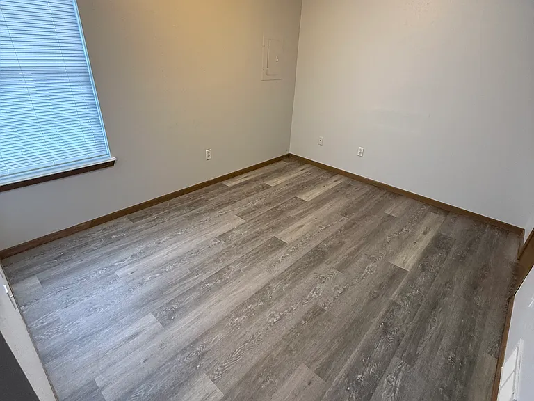 1530 Citadel Dr — Photo 15