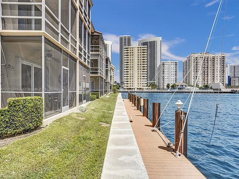 2600 Diana Dr #105 — Photo 23