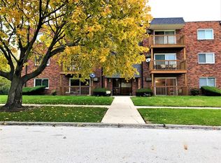 5752 W 128th St #101, Crestwood, IL 60445