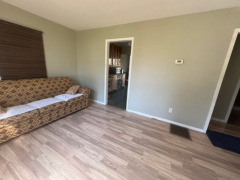 9240 Columbus Ave S — Photo 3
