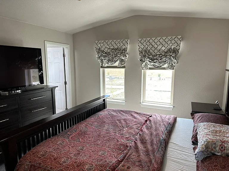 15529 W Washburn Ave — Photo 9
