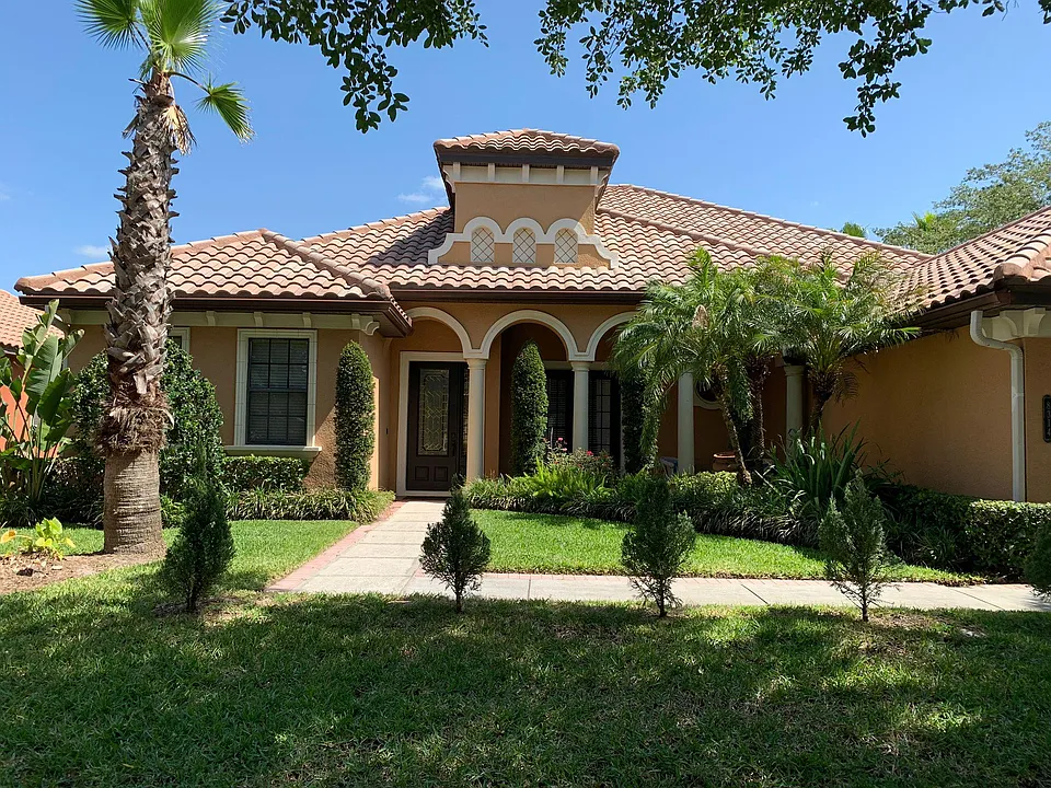8314 Windsor Bluff Dr