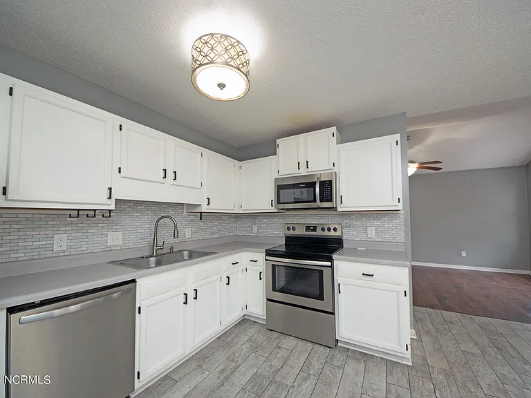 223 Summersill School Rd — Photo 8