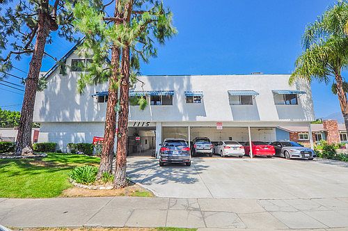 1st image of 1115 Highland Oaks Dr APT 8