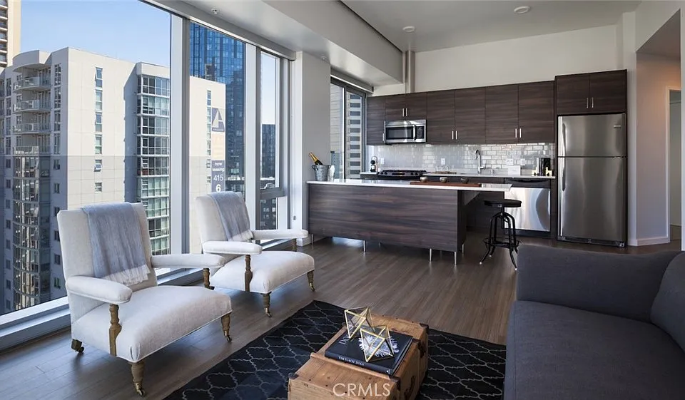 100 Van Ness Ave #2802
