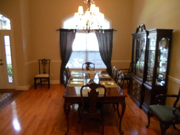 4th image of 110 Chinquapin Dr