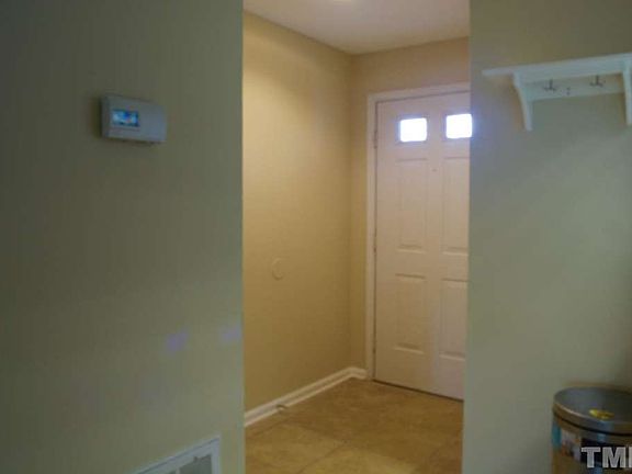 2nd image of 152 Kingsbury Dr