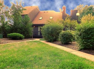 274 Westgate Dr, Edison, NJ