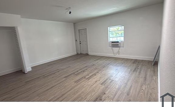 2nd image of 15859 68th Ct N