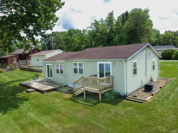 14 Ems W23b Ln, North Webster, IN 46555