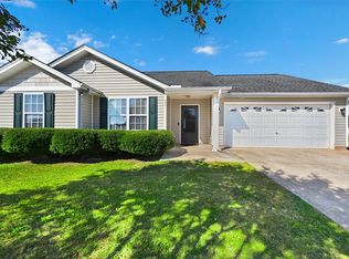 111 Turkey Trot Rd, Williamston, SC 29697