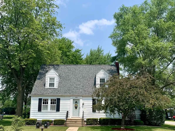 632 E Walnut St, Portland, IN 47371