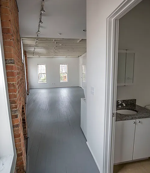 Day Companies Short North — Photo 10
