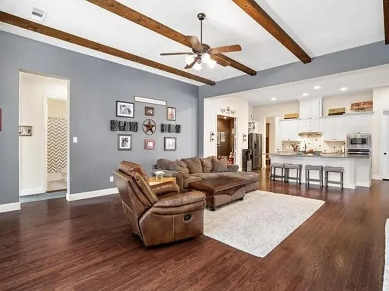 1005 Benbrook Trl — Photo 17