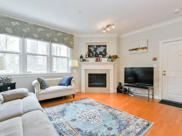 111 Green St #103, Boston, MA 02130