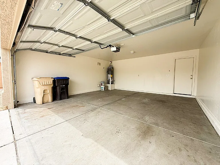 8062 W North Ln #109THDR — Photo 30