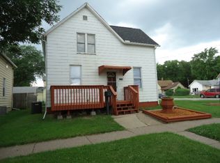 428 Wilkes Ave, Davenport, IA 52802