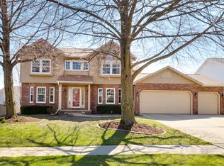 2809 Greenfield Rd, Bloomington, IL 61704