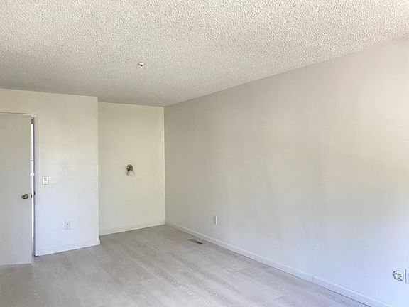 5th image of 180 Valparaiso Ave #0