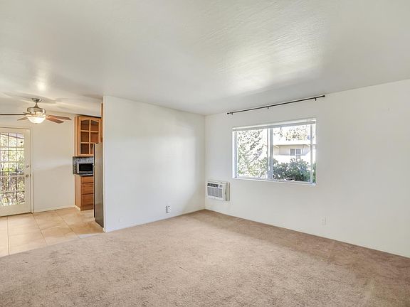 2nd image of 925 Ravenscourt Ave