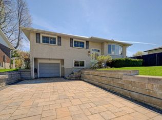 682 Glen Forrest Blvd, Waterloo, ON N2L 4K6