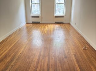 9216 Whitney Ave APT 110, Flushing, NY 11373