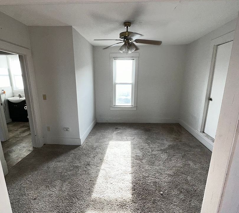 1st image of 611 1/2 Bergen Ave